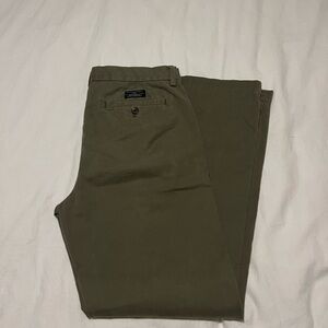 Banana Republic Green Chinos Classic Style
